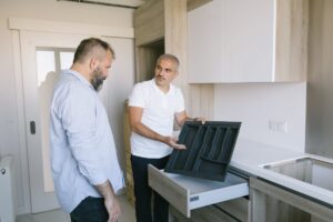 Deții un apartament pe care îți dorești să-l închiriezi? Uite cum să-l pregătești pentru vizionări
