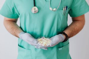 De ce ar trebui să investești bani într-o uniformă de calitate - Top 5 aspecte esențiale pentru studenții la medicină