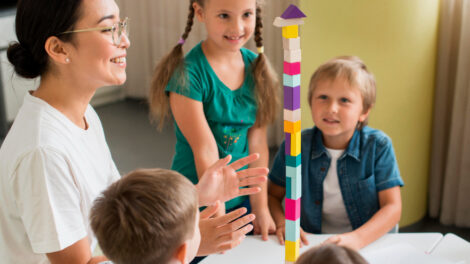 Cum este structurat programul zilnic la o grădiniță privată
