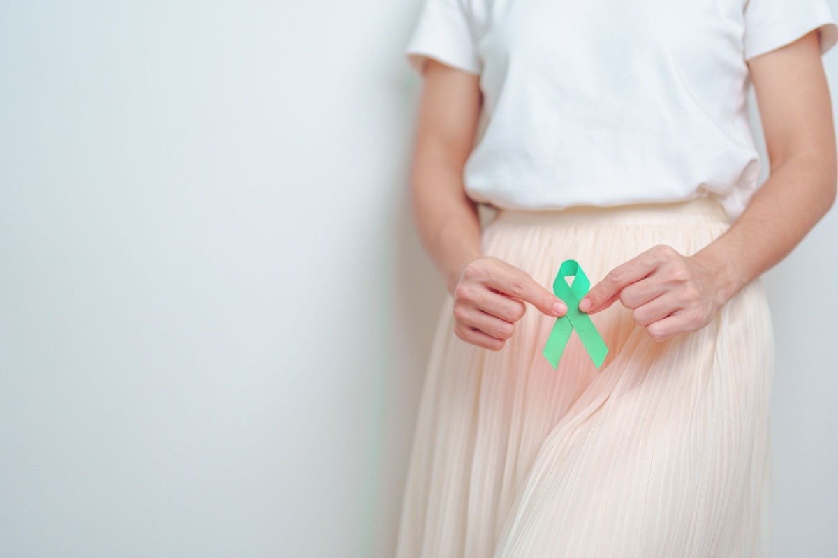 Cancerul ovarian: cauze, simptome și opțiuni de tratament