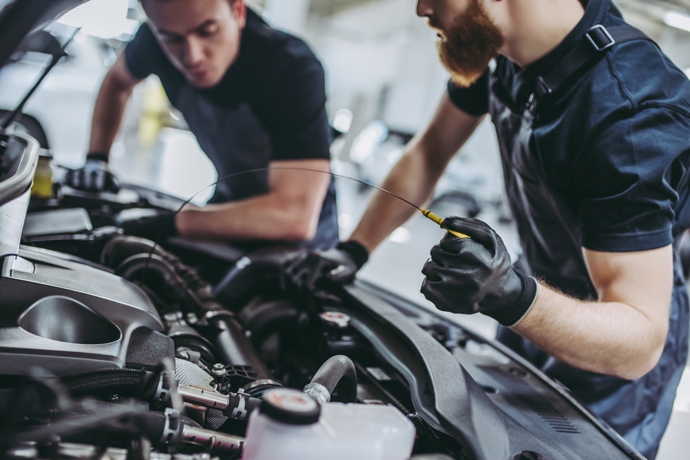 Întreținerea corectă a unui Mercedes-Benz: sfaturi de la specialiștii unui service autorizat