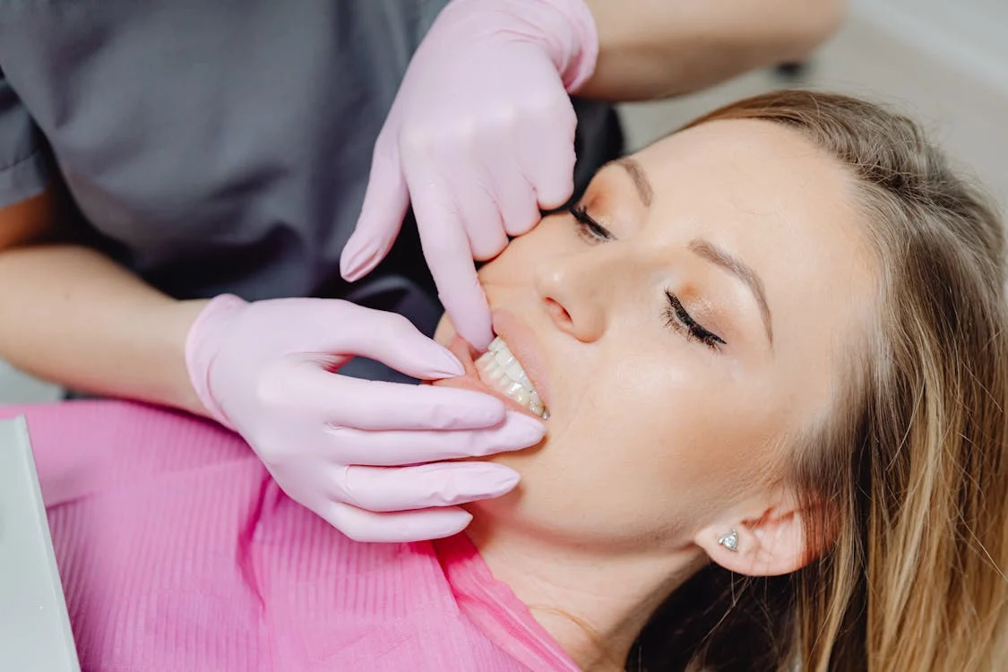 Top 5 avantaje ale albirii dentare