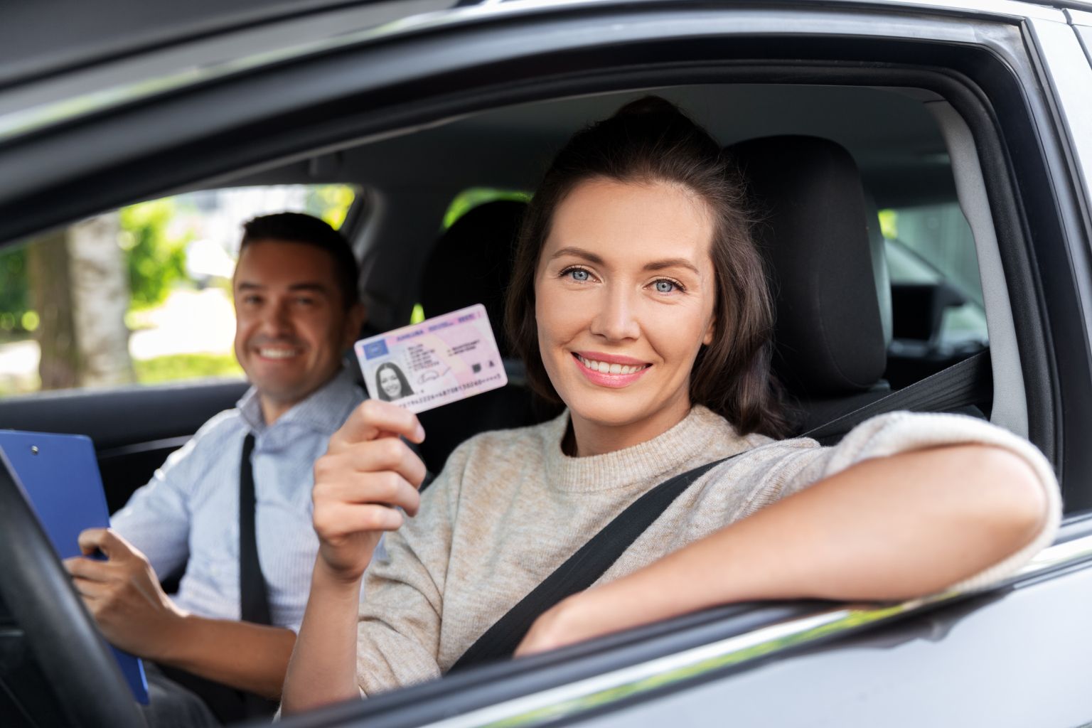 Mituri și adevăruri despre obținerea permisului auto în România