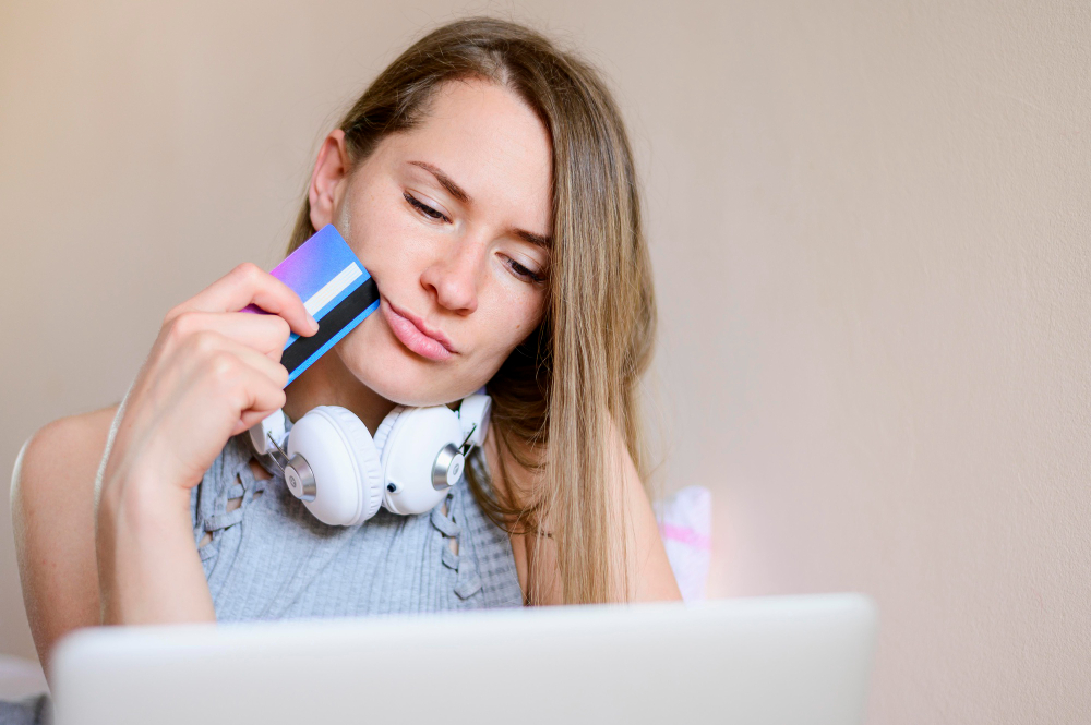 Card de debit, card de credit sau portofel electronic: ce funcționează mai bine pentru jocurile online?