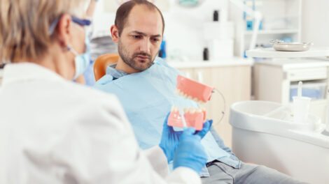 Implantul dentar: soluție permanentă sau temporară?