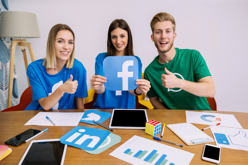 Cum influențează Facebook comportamentul creatorilor de conținut?