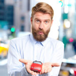 Ce acte îți trebuie pentru a închiria o mașină în București, dacă ești român sau străin