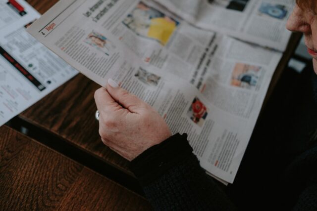 Photo selecting the main news
