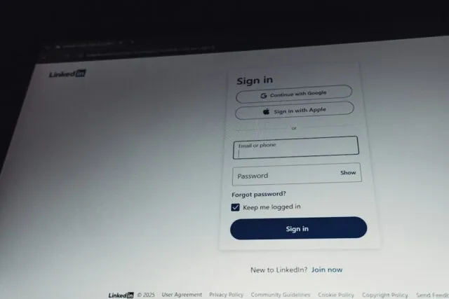 Photo verify email authenticity
