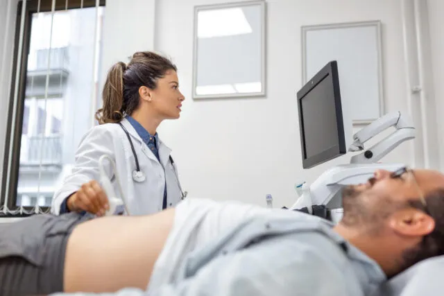 Care sunt semnele unei tumori maligne în ecografia abdominală?
