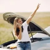 Asistența rutieră: de ce merită să o ai înainte să apară problema